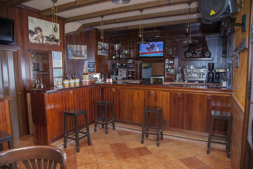 Hostal Pension La Ruta Paterna del Campo 객실 사진
