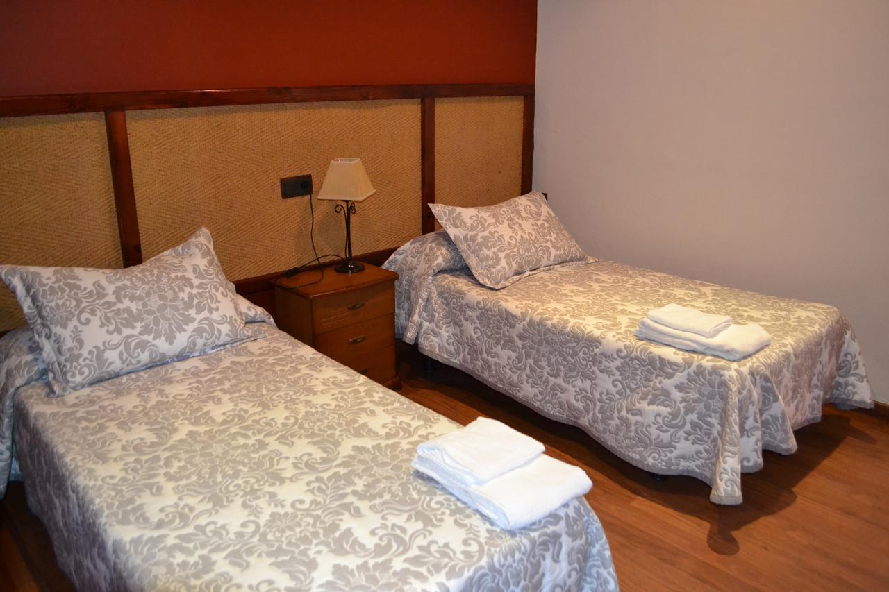 Hostal Pension La Ruta Paterna del Campo 외부 사진