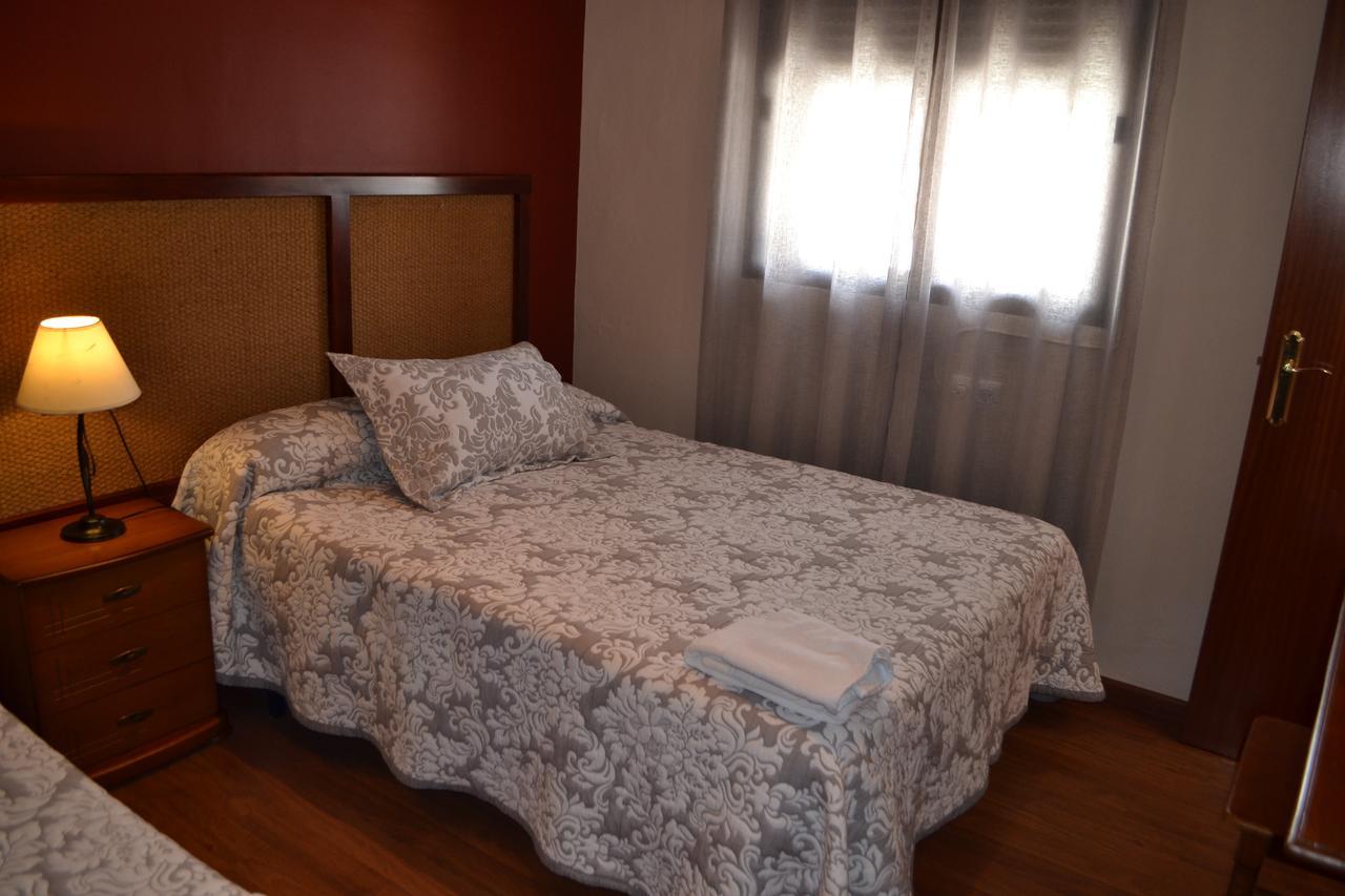 Hostal Pension La Ruta Paterna del Campo 외부 사진