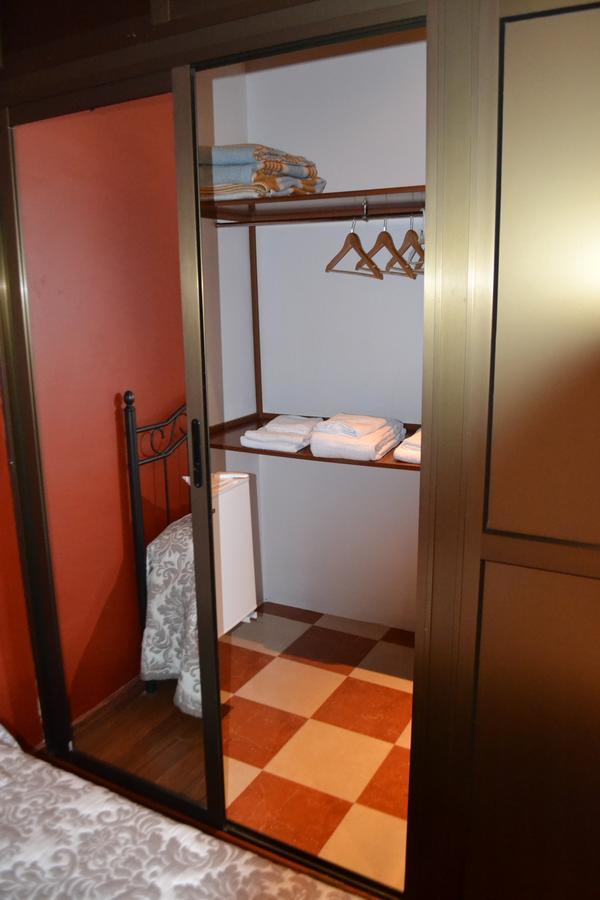 Hostal Pension La Ruta Paterna del Campo 외부 사진