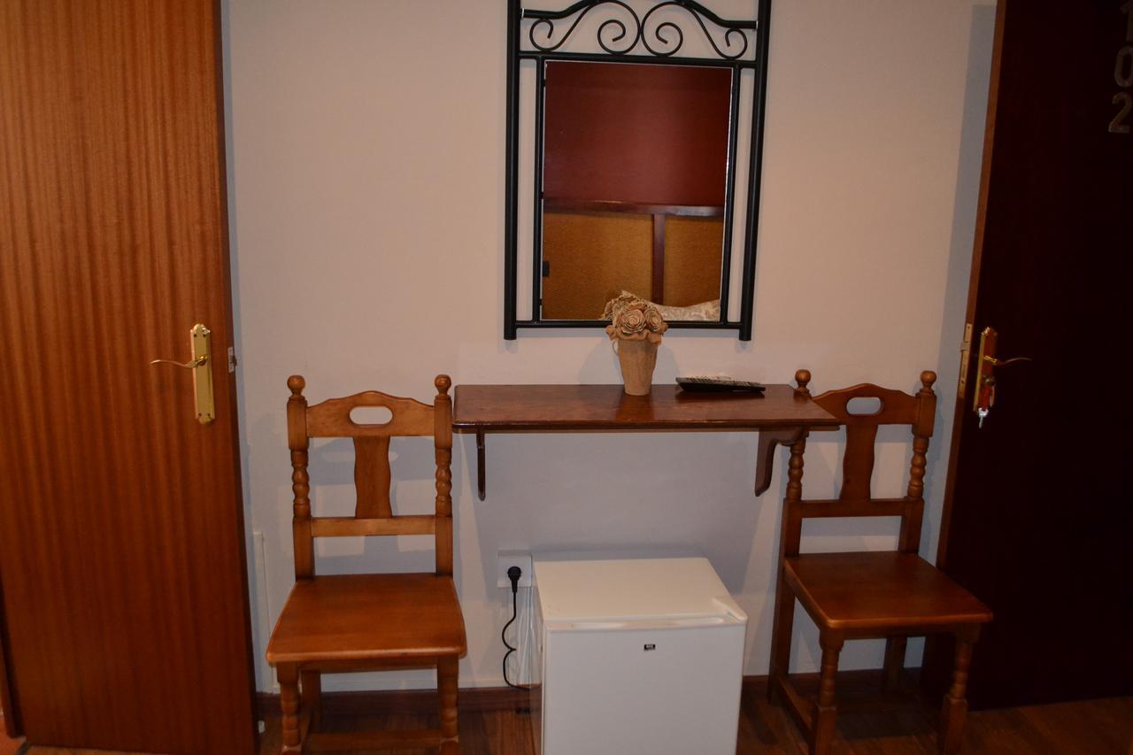 Hostal Pension La Ruta Paterna del Campo 외부 사진