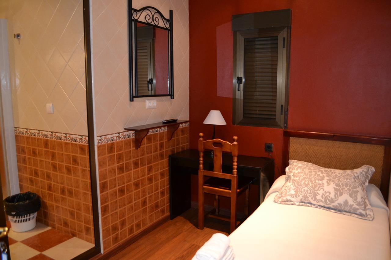 Hostal Pension La Ruta Paterna del Campo 외부 사진