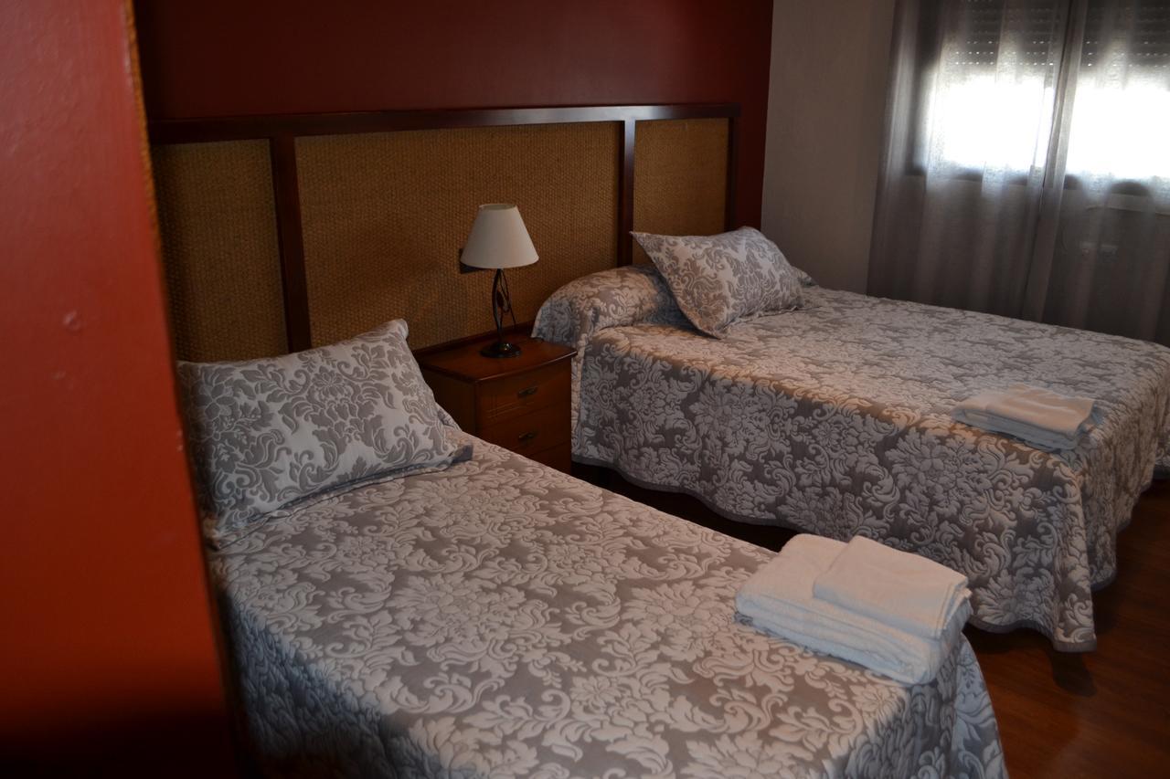 Hostal Pension La Ruta Paterna del Campo 외부 사진