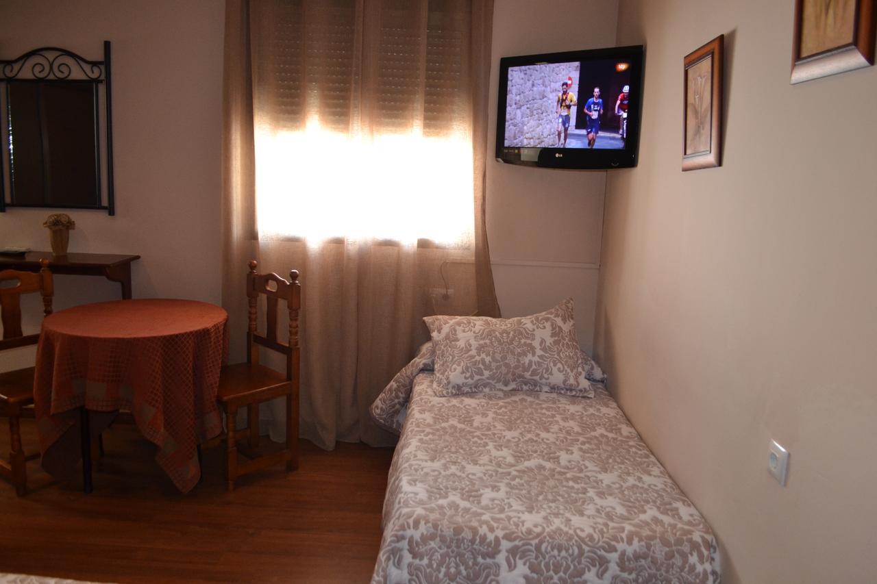 Hostal Pension La Ruta Paterna del Campo 외부 사진