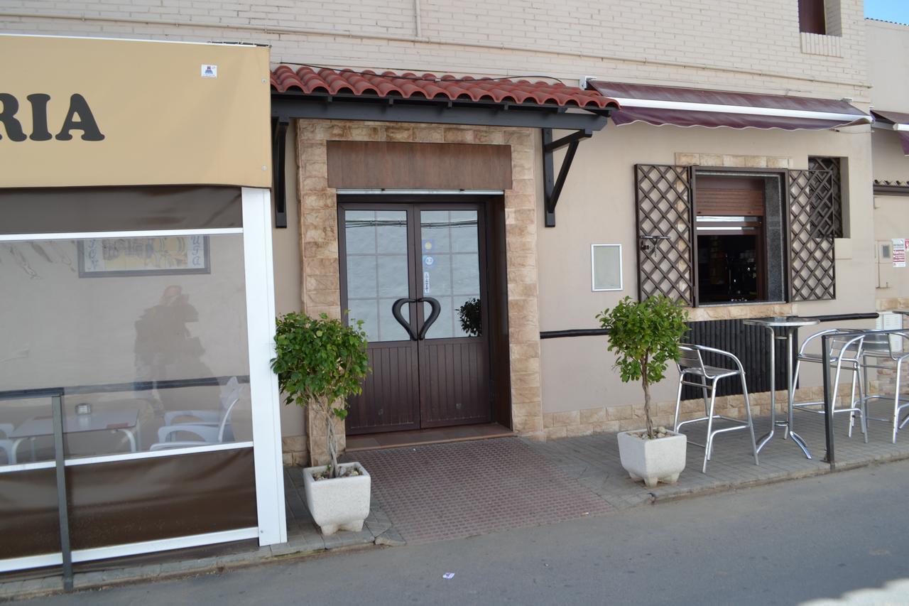Hostal Pension La Ruta Paterna del Campo 외부 사진