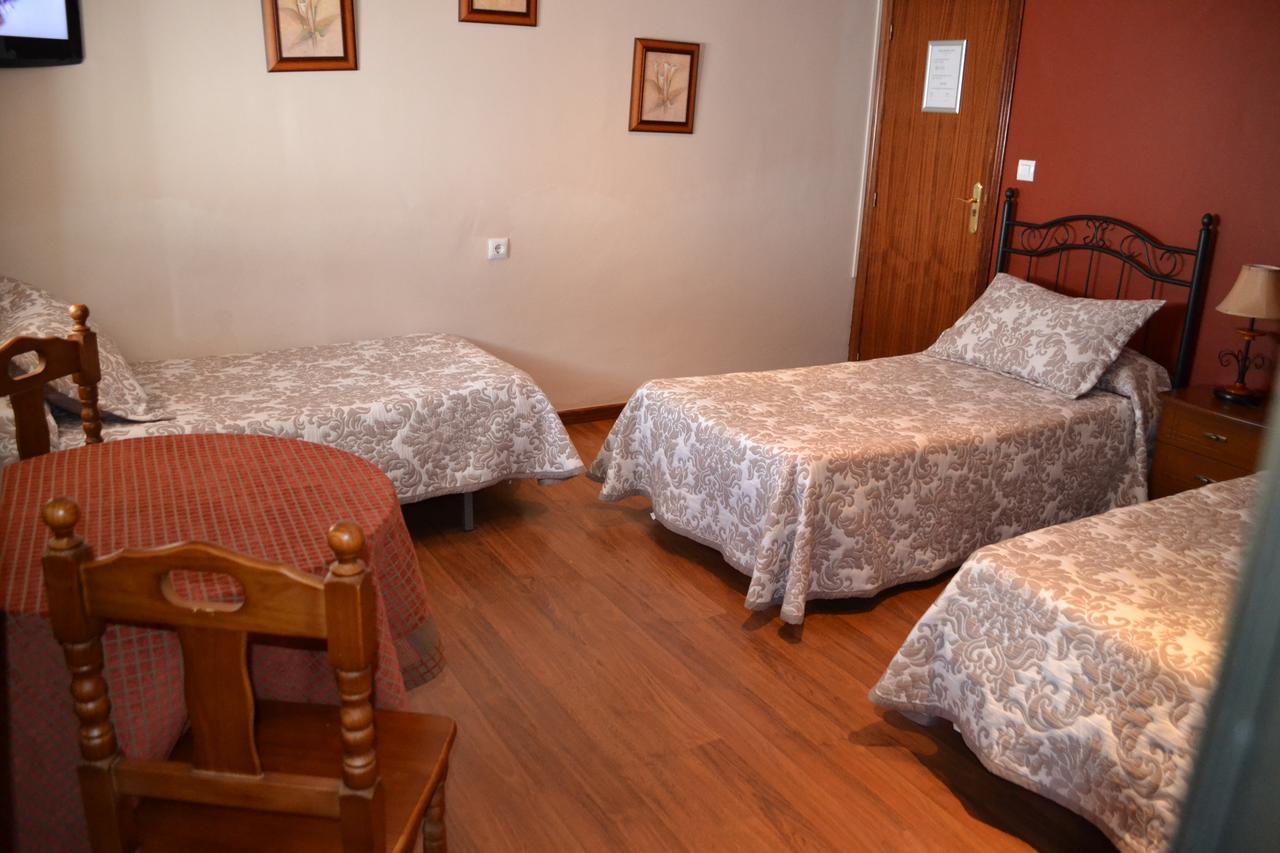 Hostal Pension La Ruta Paterna del Campo 외부 사진